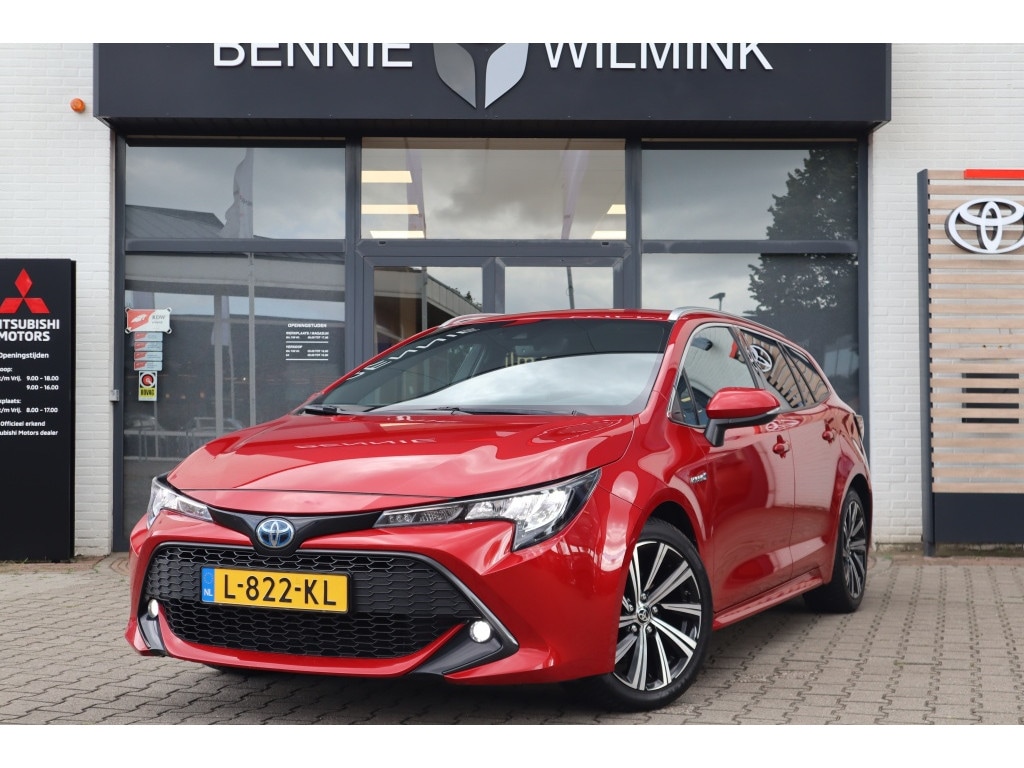 Toyota Corolla Touring Sports 1.8 Hybrid Dynamic Trekhaak | All Seasons | Carplay | Stoelverwarming