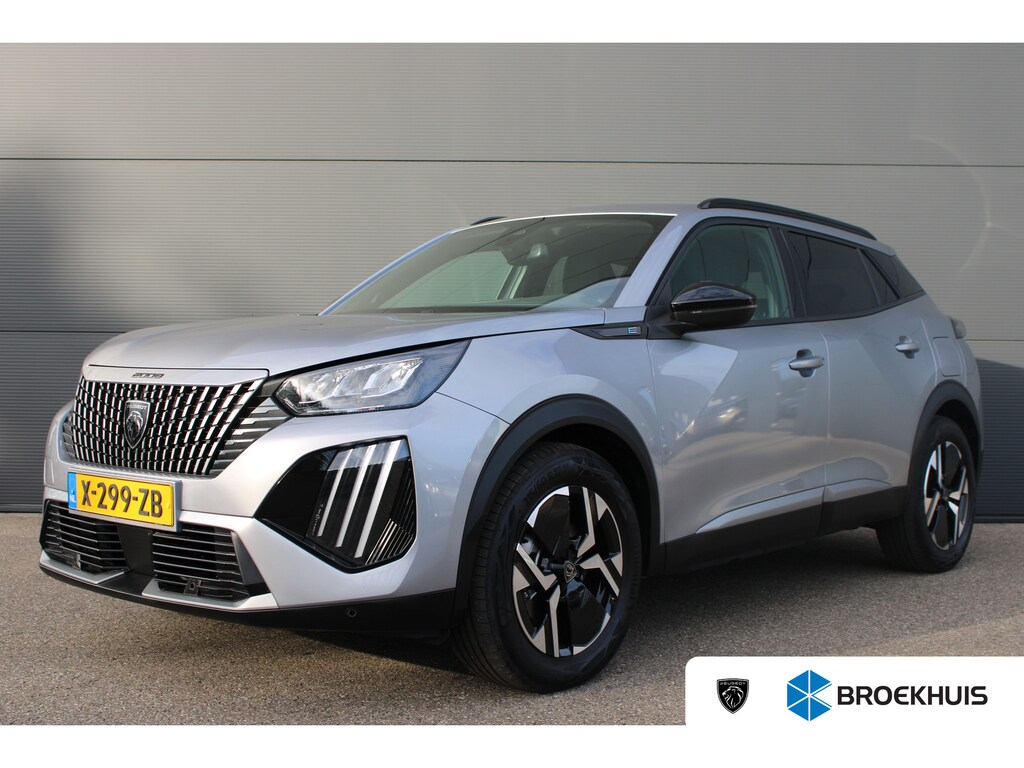 Peugeot e-2008 EV Allure 54 kWh | Warmtepomp | Fase 3 laden | 1e Eigenaar | NL auto | Navigatie | Camera | Apple carplay |