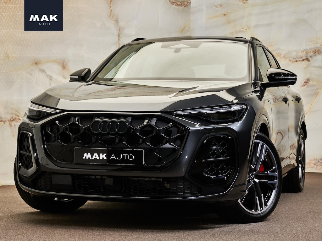 Audi Q5 E-Hybrid Quattro S Edition , pano, tr.haak, 21", matrix-LED, bijrijdersdisplay, 360 camera, keyless, ACC, privacy