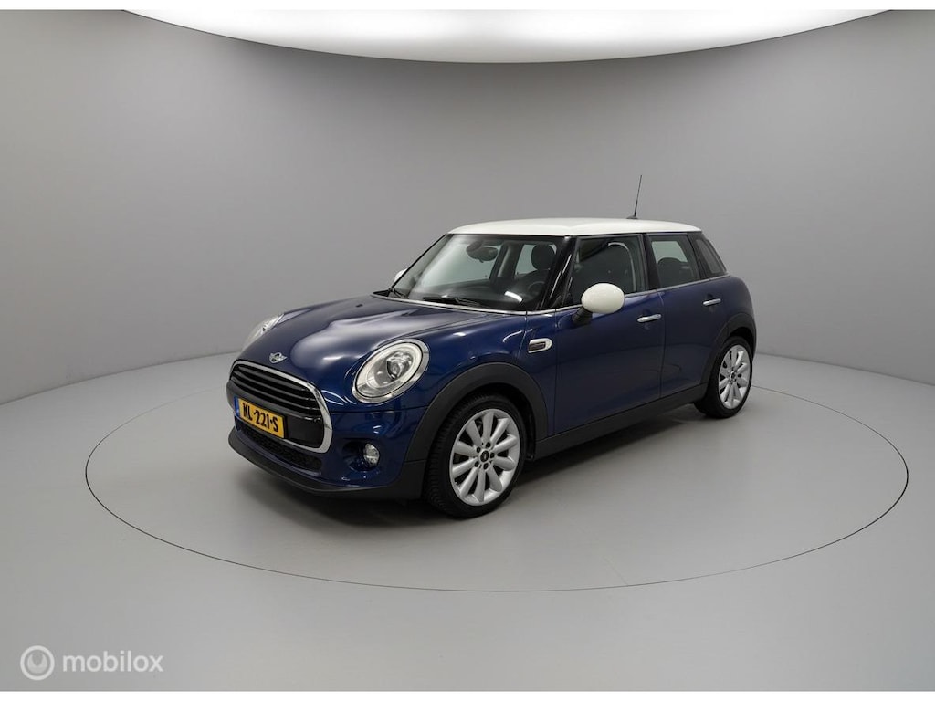 MINI Cooper 5-Deurs 1.5 Chili Serious Business