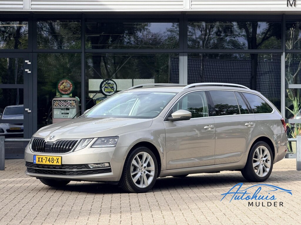Skoda Octavia Combi 1.0 TSI Greentech Style Business | Keyless | Carplay | Clima | Stoelverwarming | Leder