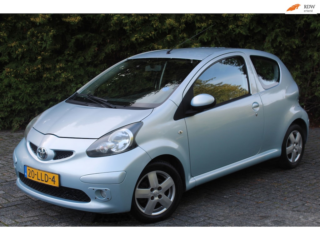 Toyota Aygo 1.0-12V + 68PK | Airco | Elektrische Ramen | Centrale Deurvergrendeling | Lichtmetaal