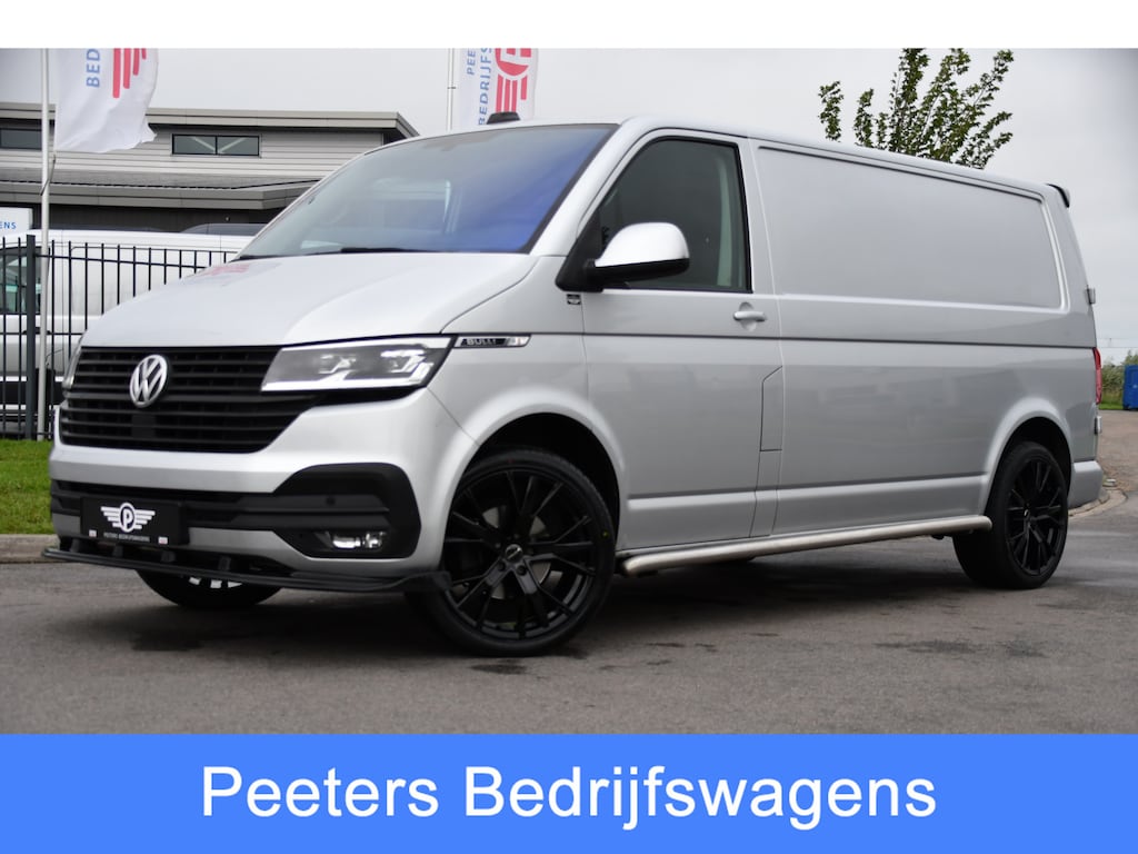Volkswagen Transporter 2.0 TDI L2H1 28 Bulli Virtual, Camera, Carplay, Adaptieve Cruise, Automaat, 150pk, Sensoren, Leder, Multimedia, Trekhaak, Uniek!