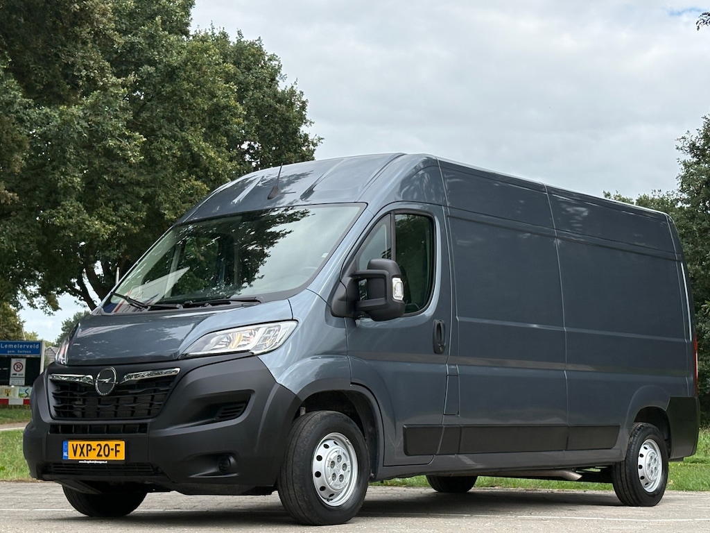 Opel Movano 2.2D 140PK|trekhaak 2500KG|apple CarPlay|achteruitrijcamera|airco|cruise|drie zitplaatsen|parkeersensoren|EURO6