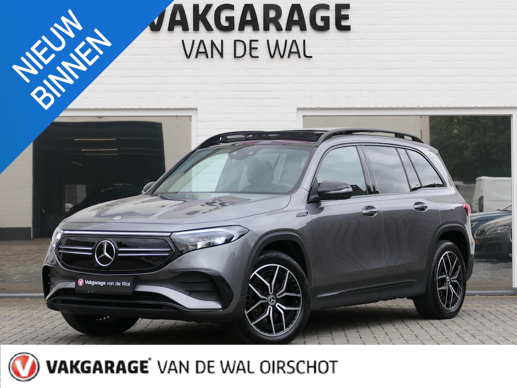 Mercedes-Benz EQB 300 4MATIC AMG Line 7p. 67 kWh | Panoramadak | Full LED | Sfeerverlichting | Elektrische achterklep | Achteruitrijcamera | Dodehoek detectie | ACC | Dealer onderhouden | 1e eigenaar