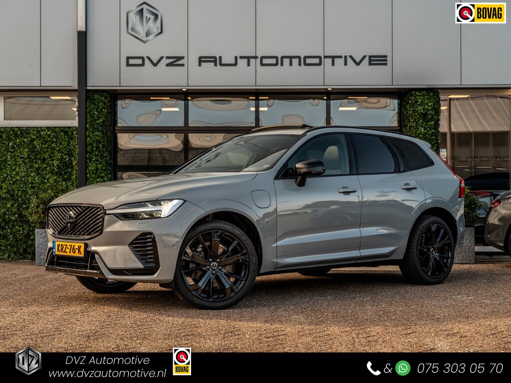 Volvo XC60 2.0 T6 Plug-in hybrid AWD Plus Black Edition | Pano | SOH 99% | Surround View | Trekhaak | BTW