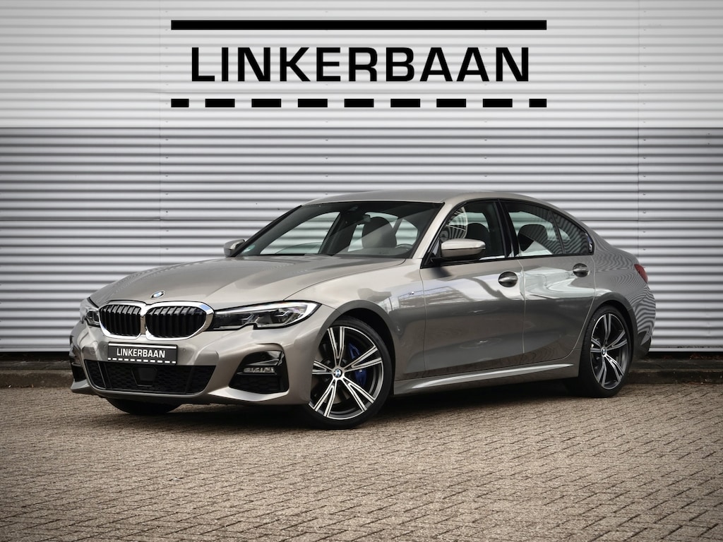 BMW 3-Serie Limousine 330i M Sport | M Sport | Head Up | Stoelverwarming | Adaptieve Cruise Controle |