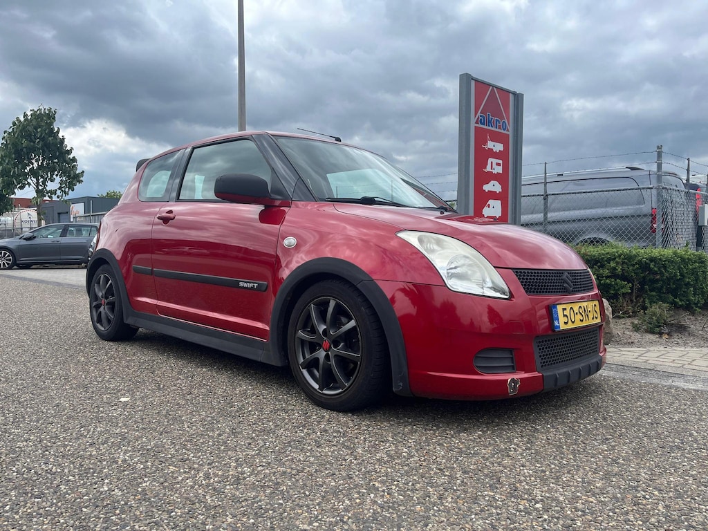 Suzuki Swift 1.3 GLS | Airco | Elektrische ramen voor | Centrale deurvergrendeling met afstandsbediening | Bluetooth