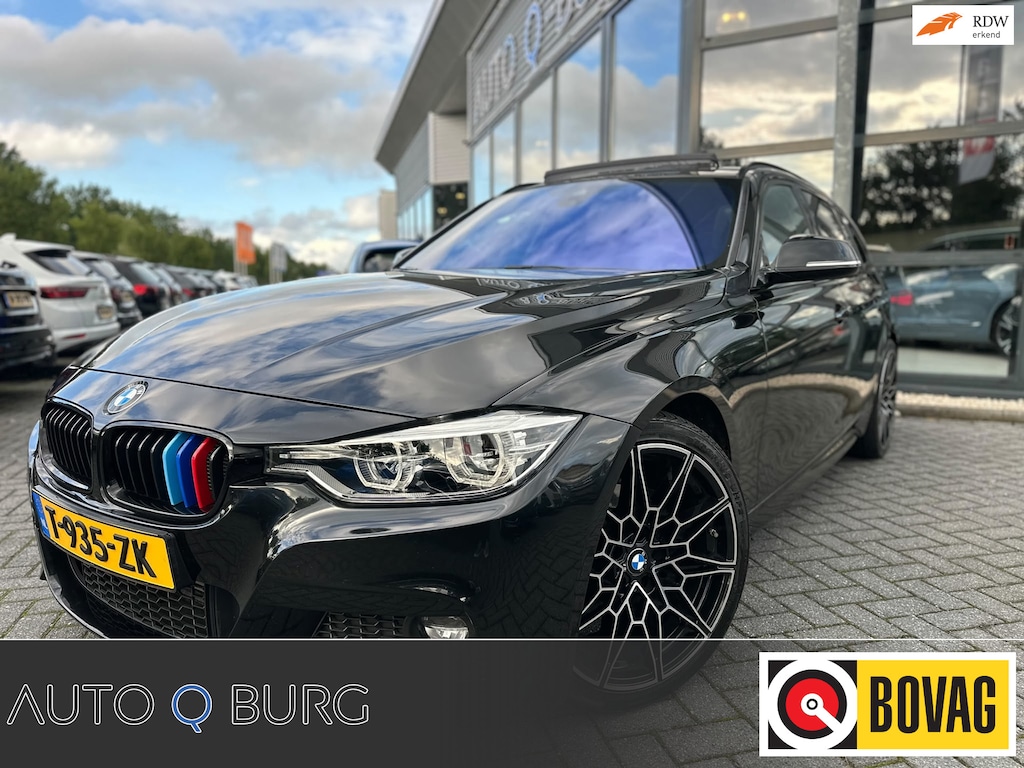 BMW 3-Serie Touring 318i High Executive M Sport | Automaat | Panorama | Elek Trekhaak | Camera | Virtual | Stoelverwarming |