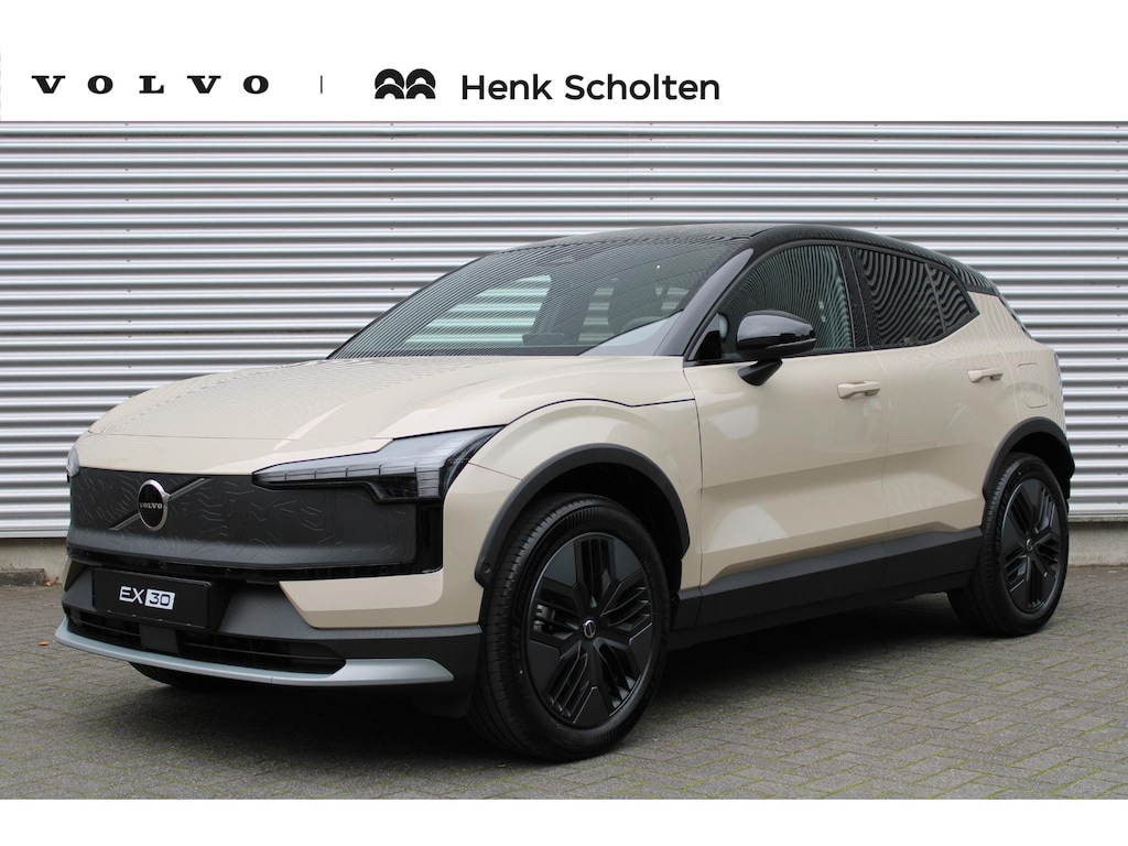 Volvo EX30 Cross Country P5 Long Range Plus Europa 69 kWh Elektrisch Verstelbare Voorstoelen | Harman/Kardon Premium Audio | Elektrische Achterklep | Keyless Entry | BLIS | 19-inch Velgen Cross Country | Getint Glas | Stuurverwarming | Stoelverwarming | Parkeersensoren Voor & Achter | Achteruitrijcamera | Adaptive Cruise Control | Pilot Assist | Apple Carplay | Android Auto | Interieurverlichting | Black Interieur |