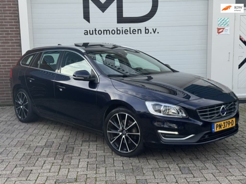 Volvo V60 2.0 D5 Ocean Race - Trekhaak - Schuifdak - Keyless