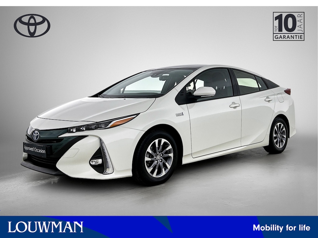Toyota Prius 1.8 Plug-in Dynamic | BTW Voertuig | Stoelverwarming | Navigatie | Cruise control adaptive | Climate Control | DAB | Achteruitrijcamera | Draadloze telefoonlader |