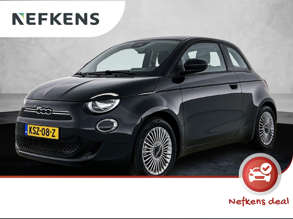Fiat 500 118pk Urban 42 kWh Automaat | LAGE KM | Apple Carplay/Android Auto | Climate Control | Camera | Dodehoekdetectie | Stoelverwarming |