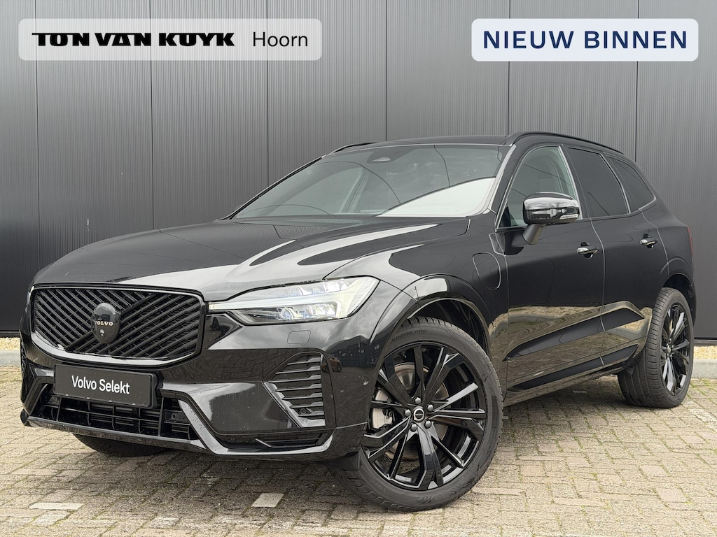 Volvo XC60 2.0 T6 Plug-in hybrid AWD Ultra Black Edition / Luchtvering/ Head up display/ 360 camera /Panorama dak / Trekhaak/ Harman & Kardon / Stoelverwarming /