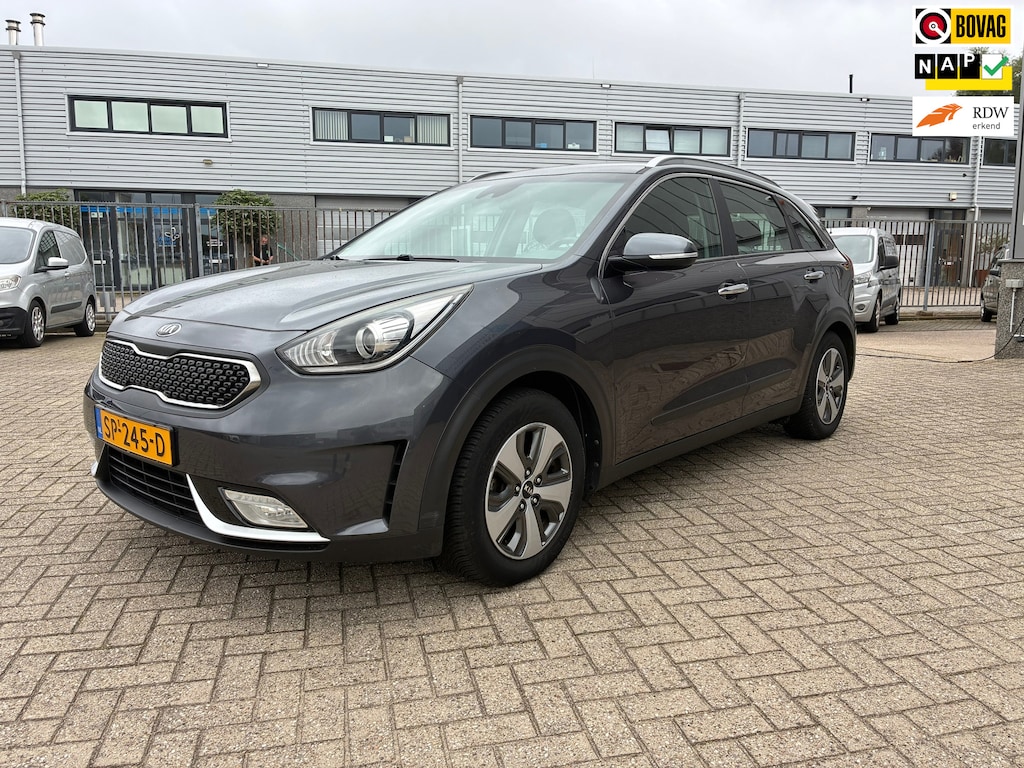 Kia Niro Hybrid 1.6 GDi DynamicLine ECC NAV TREKH