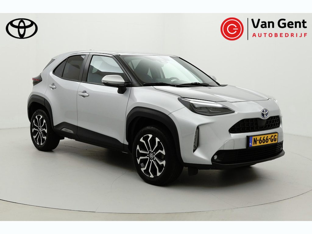 Toyota Yaris Cross 1.5 Hybrid First Edition | Apple Carplay / Android Auto | Keyless | Adaptive Cruise | Full LED | Clima | Camera | 17 inch