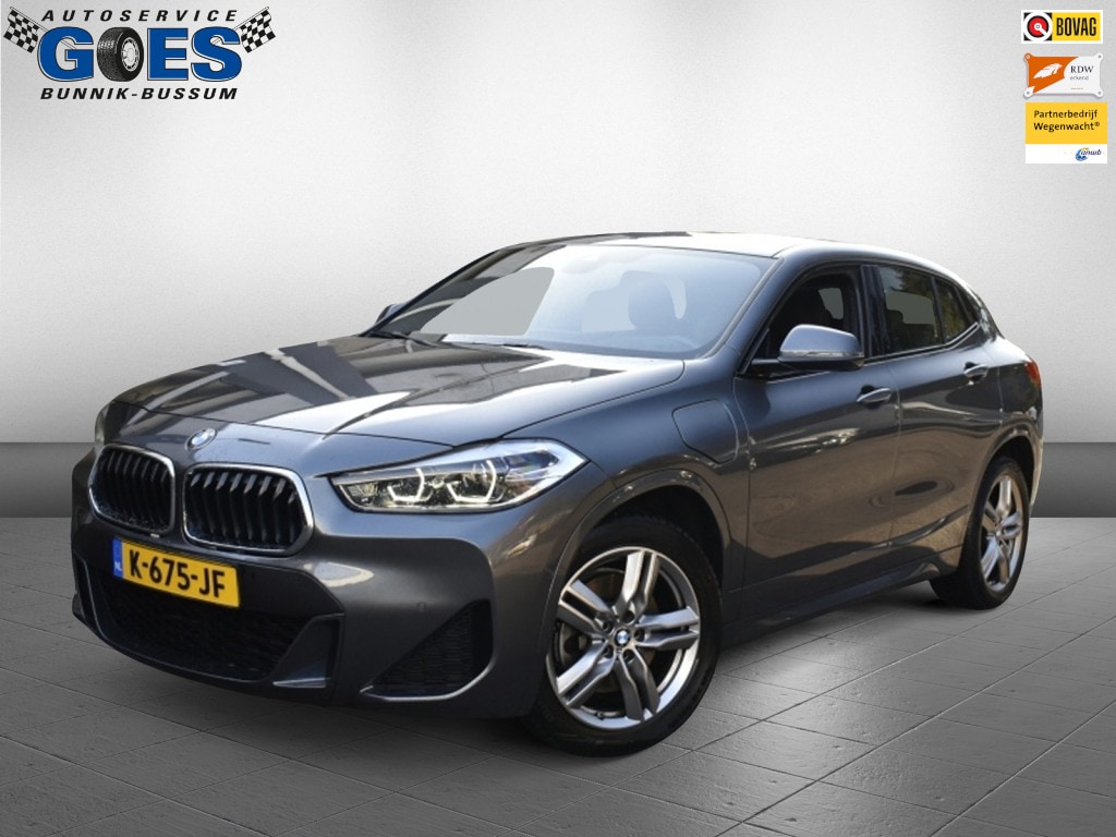 BMW X2 xDrive25e High Executive | M-pakket | Leder | Stoelverwarming