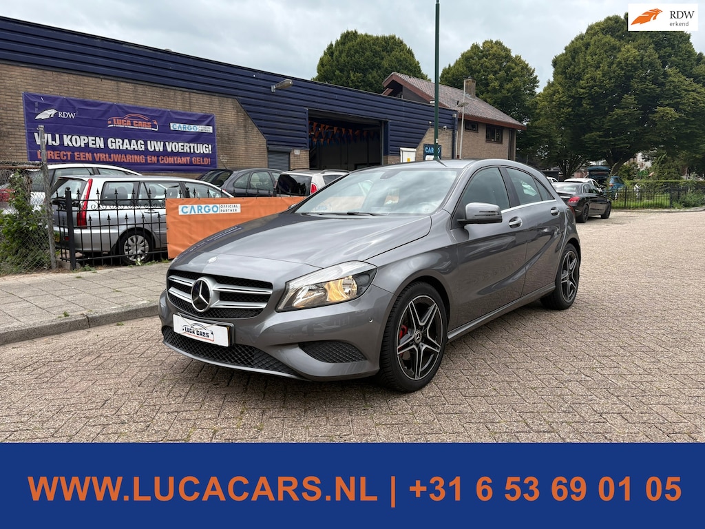 Mercedes-Benz A-klasse 180 Prestige AMG 2X SLEUTEL NAP NIEUWE APK!