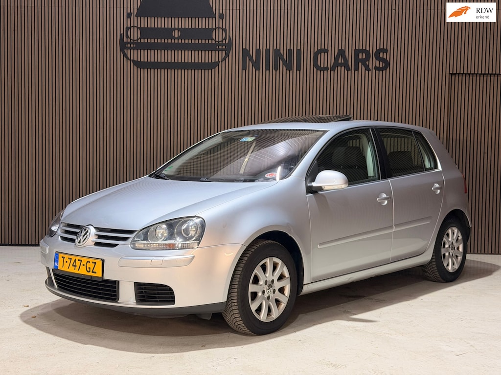 Volkswagen Golf 1.6 FSI Turijn Automaat/Xenon/schuif-kantel dak/Navi/Trekhaak