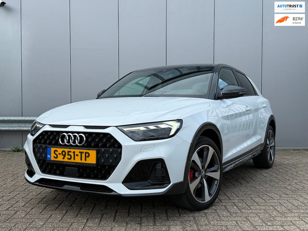 Audi A1 citycarver 30 TFSI epic | Automaat | S-Line | Apple Car Play | Parkeercamera | Adaptive Cruise Control | BOMVOL!