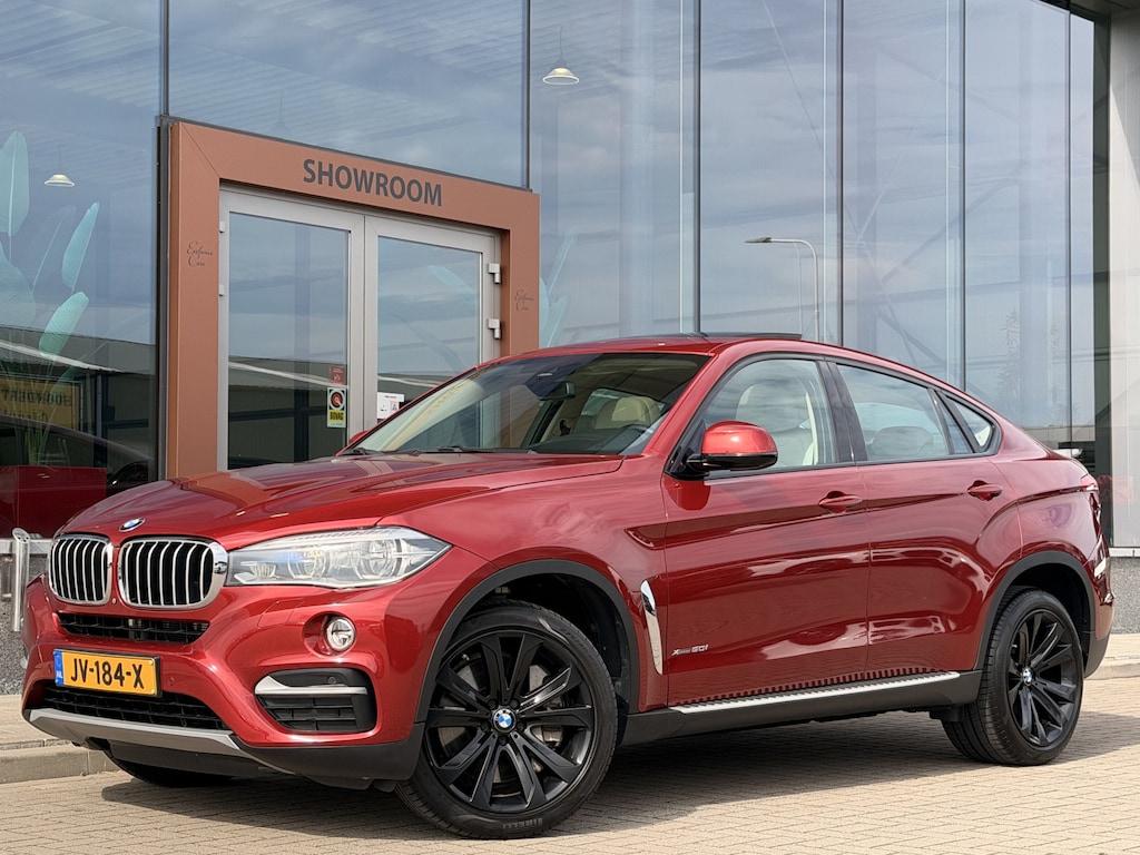 BMW X6 xDrive50i High Executive individual | 1ste Eigenaar | NL Auto | Uniek | Softclose | Schuif/Kanteldak | Stoelverwarming | Harman Kardon | Memory | Keyless | Achteruitrijcamera | Cruise | Lane Assist |