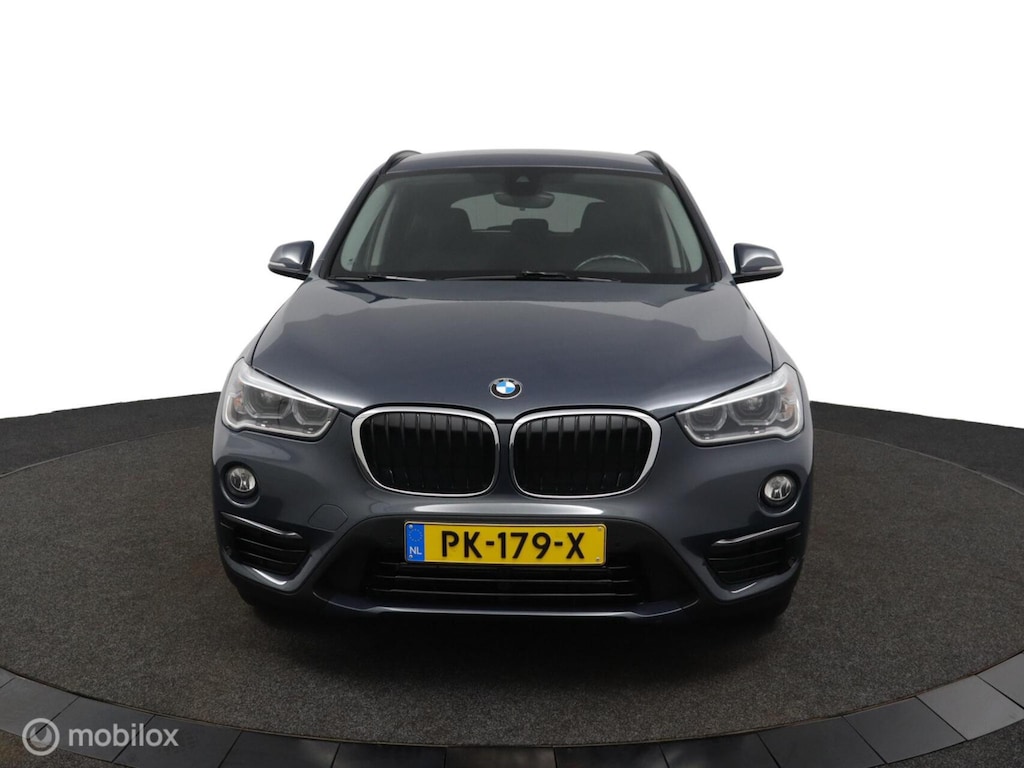 BMW X1 sDrive18i Exe CARPLAY TREKHAAK AIRCO NAVI CRUISE