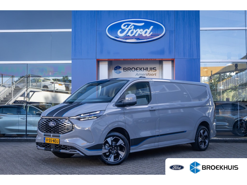 Ford E-Transit Cust. 340 L2H1 Sport 71 kWh | Camera | Apple Carplay/Android Auto | Cruise adaptief | Stuur/stoel/voorruit verwarming | Keyless entry/start | Digitaal dashboard | Achteruitrijcamera | Apple Carplay/Android Auto|telefoonintegratie premium | Cruise control adaptief met Stop&Go en stuurhulp