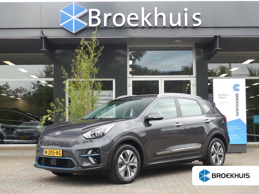 Kia Niro EV e-Niro DynamicLine 64 kWh | SOH 92% | ADAPTIVE CRUISE | CAMERA | PARKEERSENSOREN | NAVI | LMV 17" | APPLE CARPLAY / ANDROID AUTO |