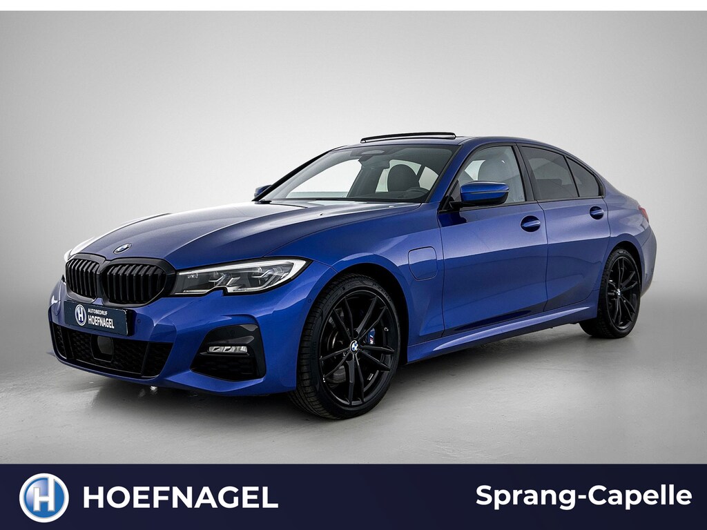 BMW 3-Serie 330e M Sport | Schuifdak | Laser | Autopilot | Camera | Memory Stoelen