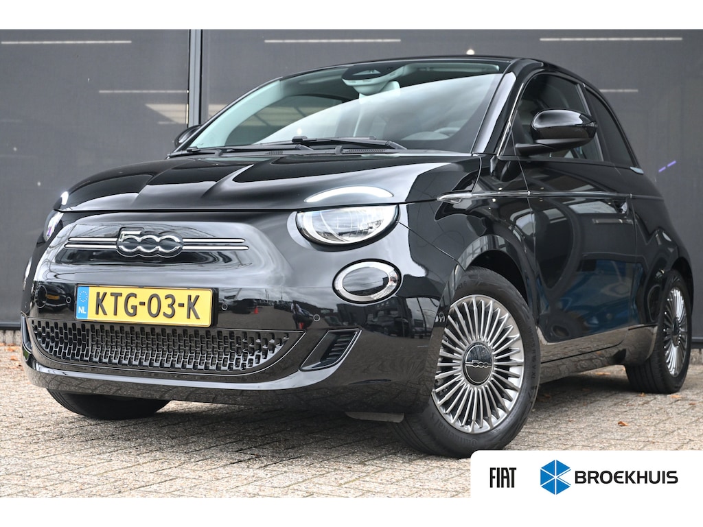 Fiat 500e Icon 42 kWh | Navigatie | Stoelverwarming | Achteruitrijcamera | Chrome | Climate Control | !!