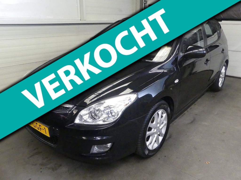 Hyundai i30 1.6i Style - 1e eigenaar - Airco - Mooie Auto