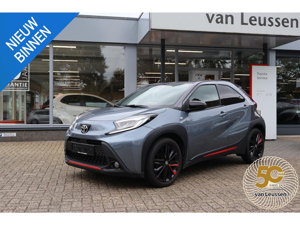 Toyota Aygo X 1.0 VVT-i S-CVT UNDERCOVER STOELVERW. JBL KEYLESS NAVI LED DAB APLLE/ANDROID CAMERA SENSOREN V+A