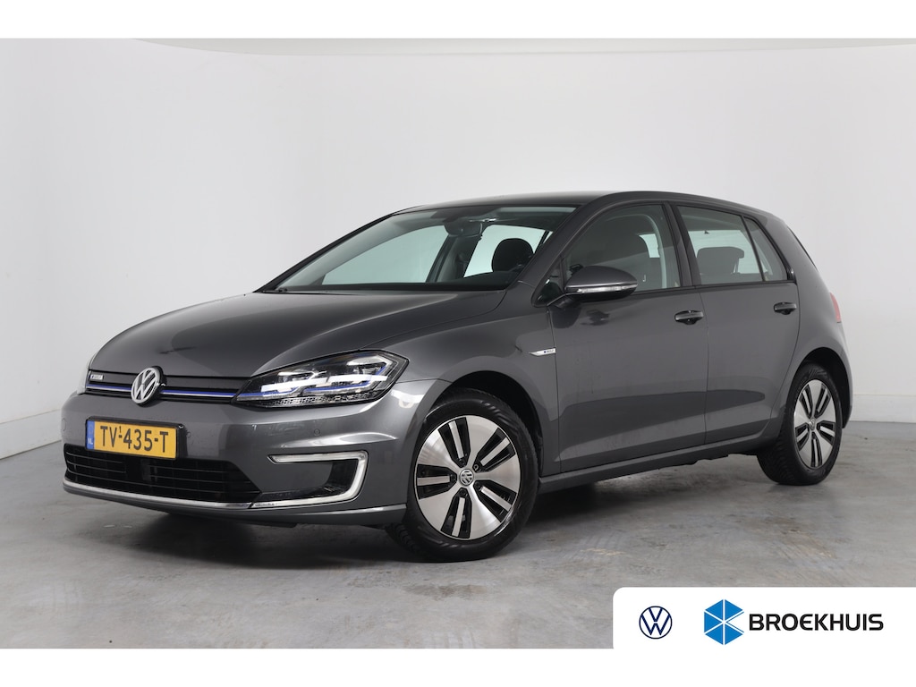 Volkswagen E-Golf | SOH 88% | Groot Scherm | Cruise Adaptive | Navi | Camera | Clima | LED | Applecarplay/ AndroidAuto | Parkeersensoren V+A | Lichtmetalen Velgen