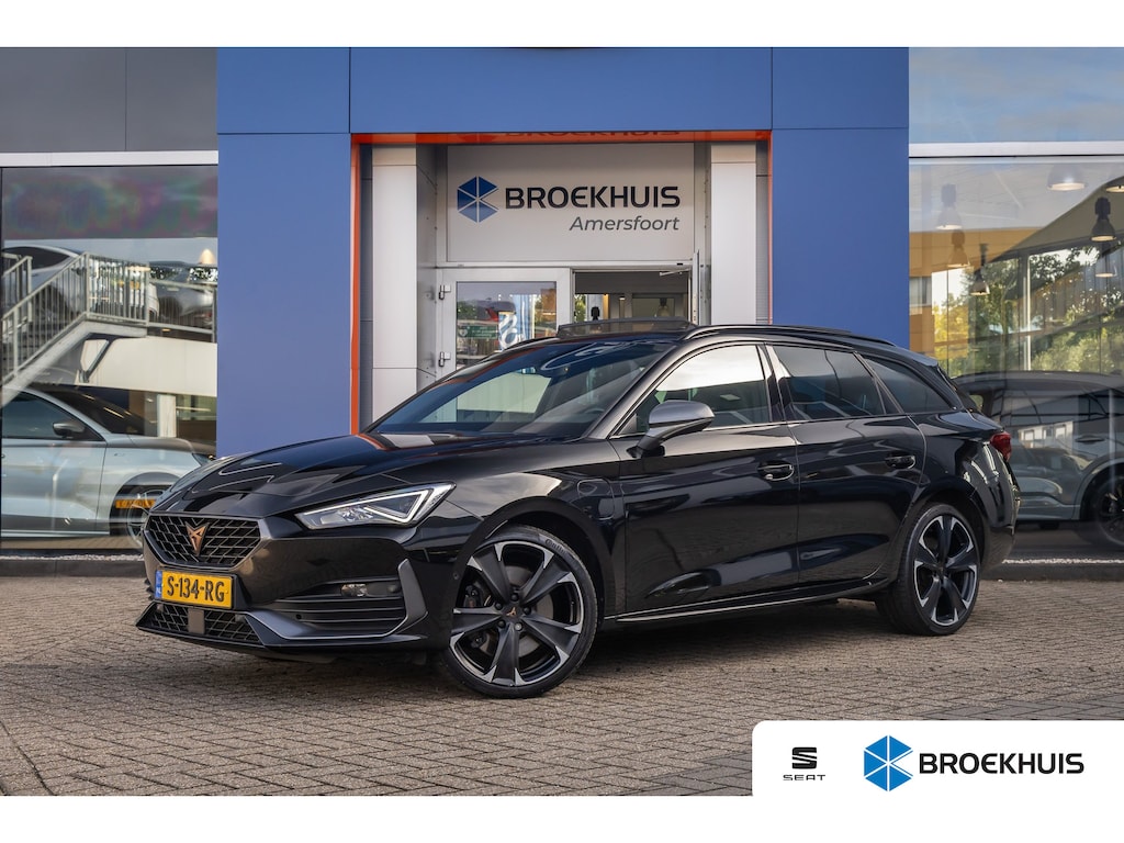 SEAT Leon Sportstourer 1.4 e-Hybrid VZ Adrenaline | Schuif/kantel dak | Stoel- Stuurverwarming | Dodehoek Detectie | Apple Carplay/Android Auto | Achteruitrijcamera | Achteruitrijcamera | Apple Carplay/Android Auto|telefoonintegratie premium | Cruise control adaptief