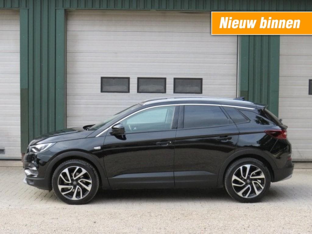 Opel Grandland 1.2 TURBO ULTIMATE