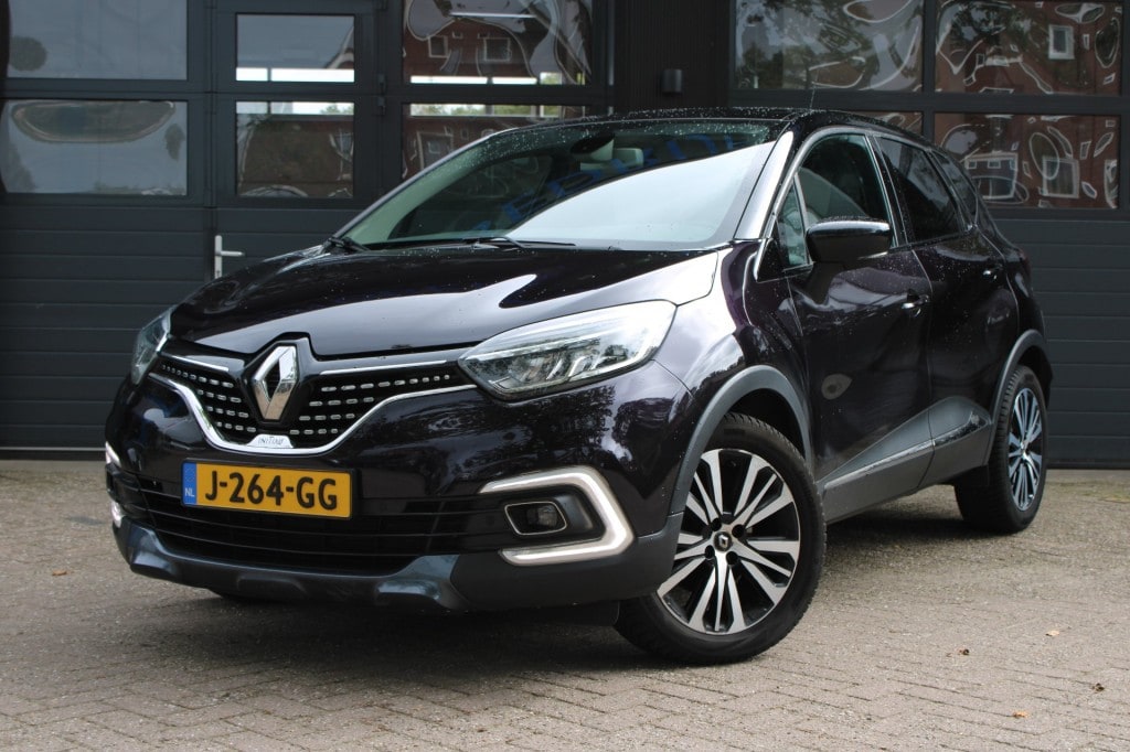 Renault Captur 1.2 TCE INIT. PARIS  Automaat / Trekhaak / led verlichting / Camera
