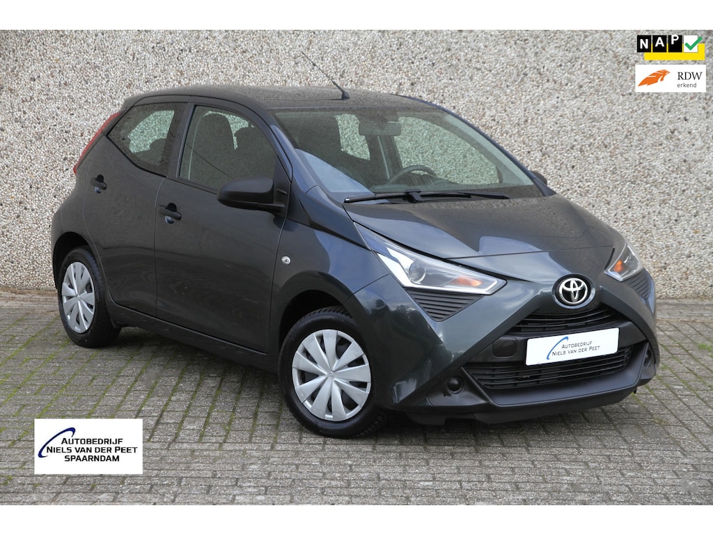 Toyota Aygo 1.0 VVT-i x-fun / Van 1e eigenaar / Airco / Elektrische ramen / Bluetooth / enz.