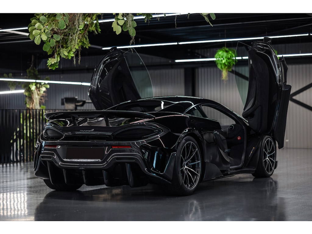McLaren 600LT 3.8 V8 Btw auto, (€ 239.628,10 Ex B.T.W) Alcantara Interieur Lift