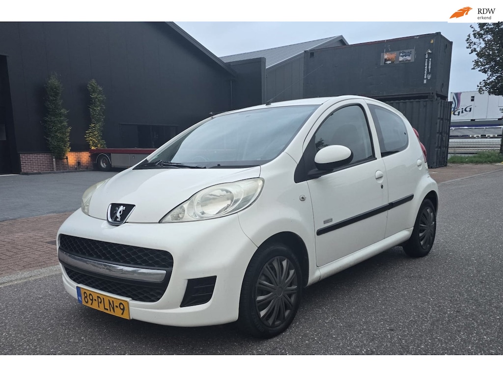 Peugeot 107 1.0-12V Millesim 200 AIRCO 5 DEUR
