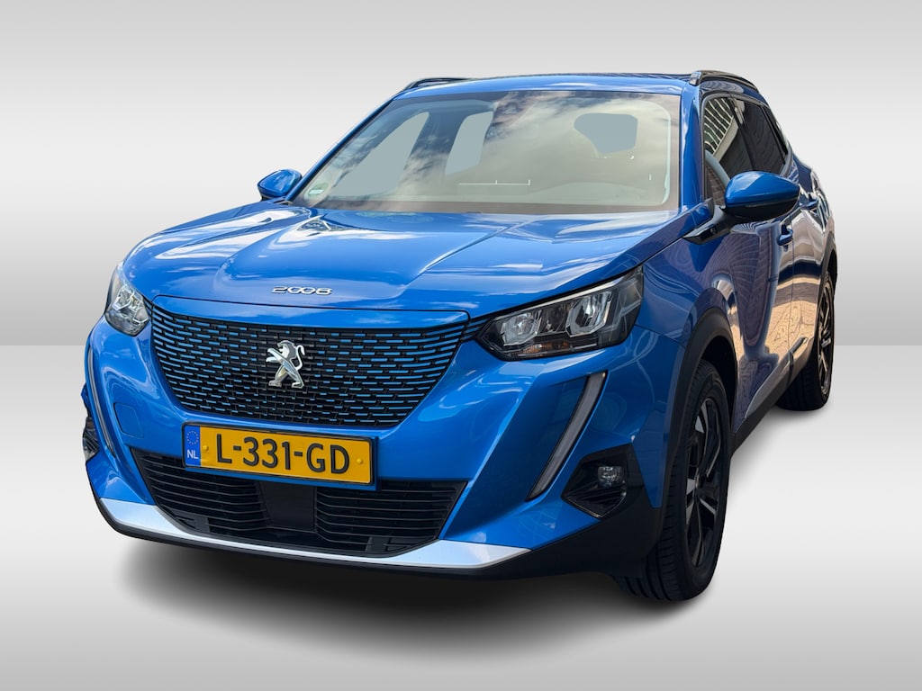 Peugeot e-2008 EV Allure Pack 50 kWh / SoH 91 % / Camera / Keyless / CarPlay / Half Leder / 17'' / Stoelverwarming / DAB / Cruise Control