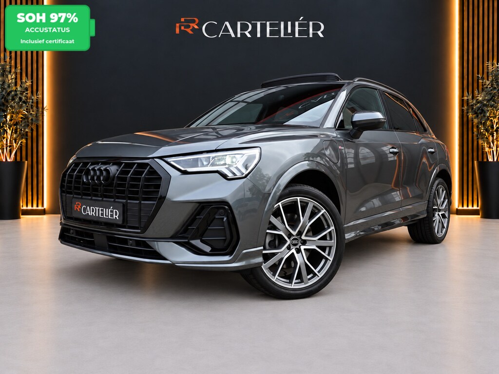 Audi Q3 45 TFSI S-Line Quattro 245PK | Pano | Digital Dash | Ambient+ | Keyless | Camera |Electric Seat | Carplay | Afgevlakt Stuur | 20'' | Stoelverwarming | Adaptive | Matrix Led | Alcantara | Half Leder | Trekhaak | Lane Assist | Dodehoek Detectie
