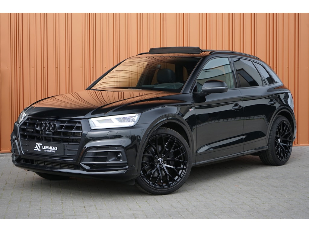 Audi Q5 55 TFSI e Competition 367PK Quattro Panodak S-Stoelen Luchtv. Trekhaak Head up B&O VOL!