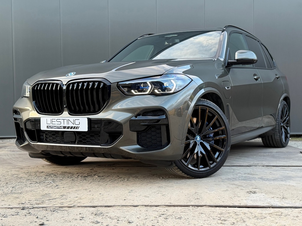 BMW X5 XDrive45e M-Sport B&W Pano Trekhaak 4Wielsturing TV's