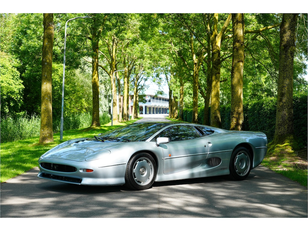 Jaguar XJ XJ220 M1207