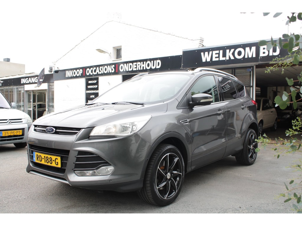 Ford Kuga 1.6 Titanium Plus 4WD / AUTOMAAT / PANO / Camera / Keyless Entry