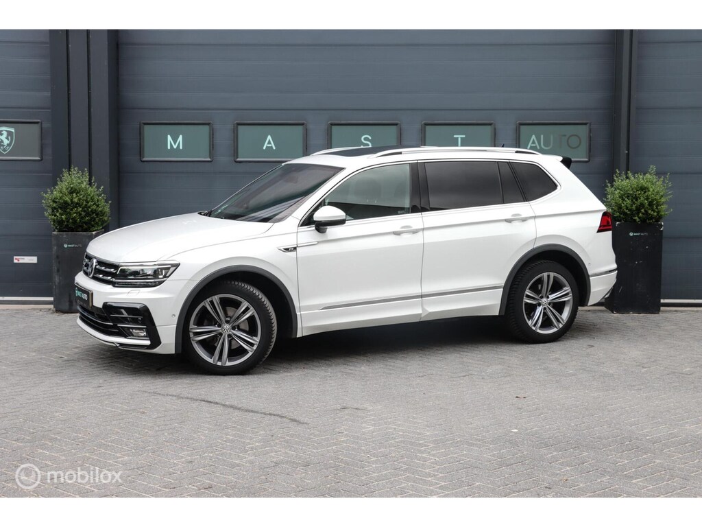 Volkswagen Tiguan Allspace 1.5 TSI Highline|R-Line|Pano|Camera|Massage|Trekhaak