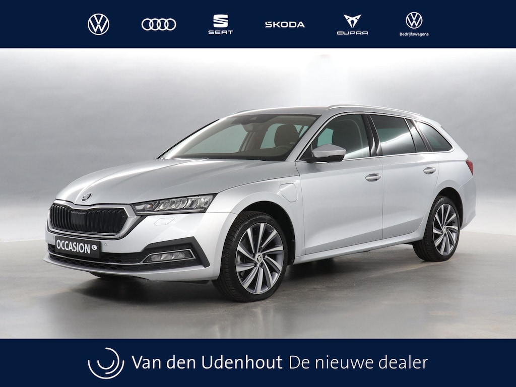 Skoda Octavia Combi 1.4 TSI iV 204pk PHEV Business Edition Plus DSG / Navigatie / Adaptive Cruise Control / Parkeersensoren