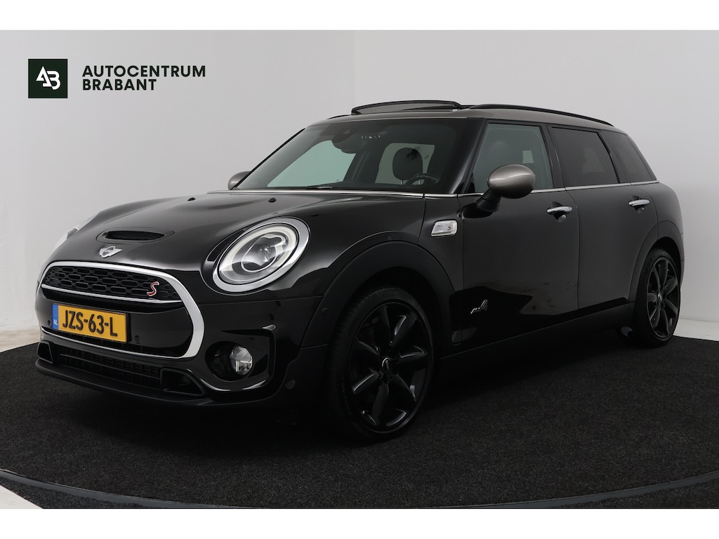 MINI Clubman 2.0 Cooper S Chili Serious Business (PANORAMADAK, HARMAN/KARDON, STOELVERWARMING, NAVIGATIE, CARPLAY, HEAD-UP DISPLAY)