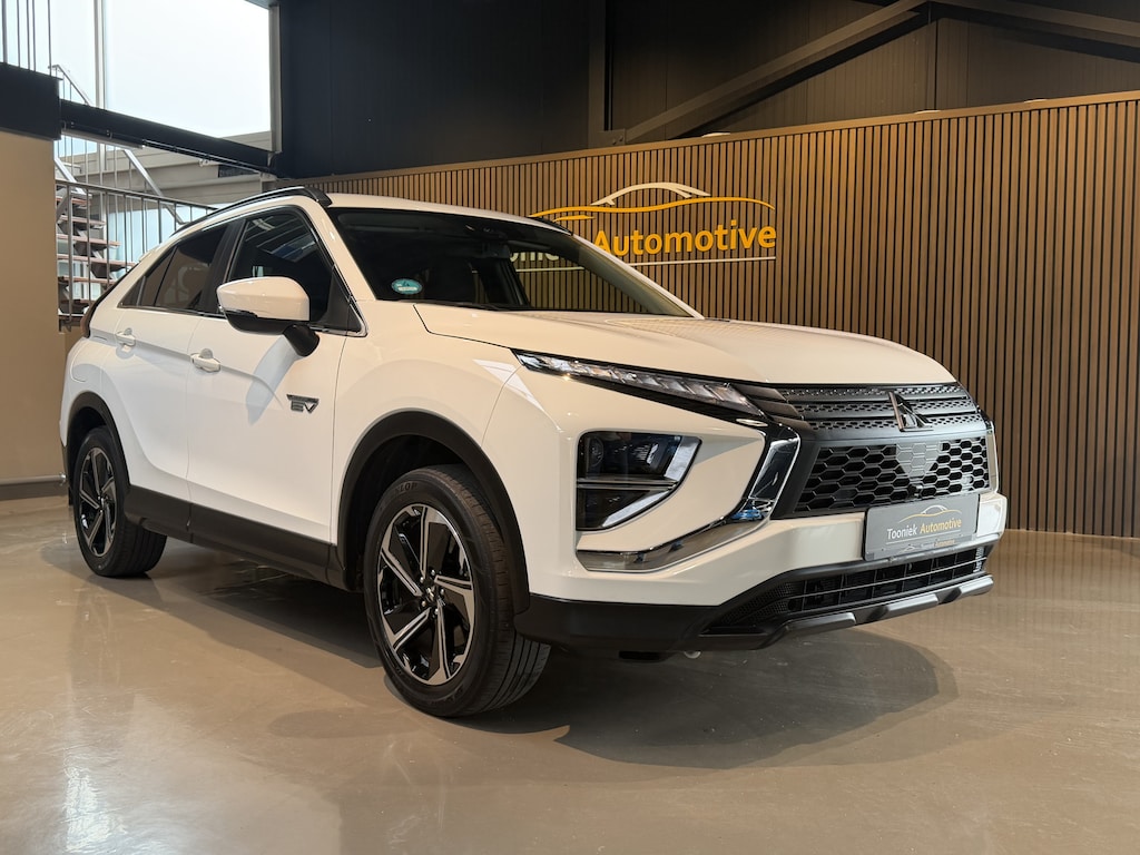 Mitsubishi Eclipse Cross 2.4 PHEV Instyle Adaptive Cruise control |