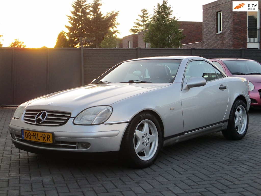 Mercedes-Benz SLK 200 AUTOMAAT LEER AMG !